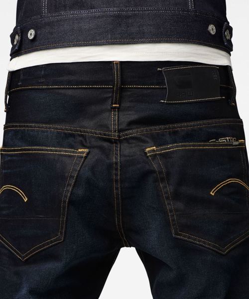 G-STAR(ジースター)の「3301 Straight Jeans(デニムパンツ・メンズ・ダークインディゴブルー・32inch/30inch/28inch/34inch/31inch/33inch/29inch)」の3枚目の写真
