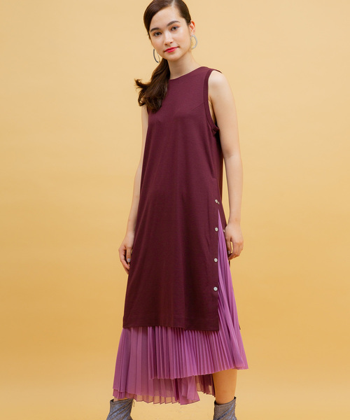 UNITED TOKYO（ユナイテッドトウキョウ）の「プリーツレイヤードワンピース（ワンピース・レディース・ワインレッド/ブラック/カーキ・1）」の6枚目の写真