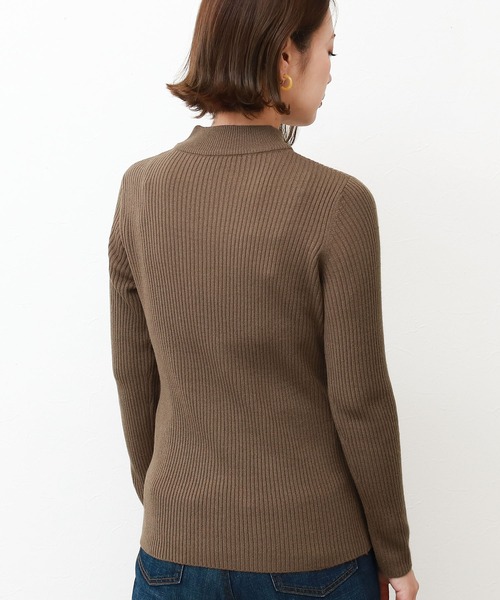 Social GIRL（ソーシャルガール）の「ハイネックモックネックリブニット（ニット/セーター・レディース・ブラック/パープル/グレー/オフホワイト/ブルー/グリーン/マスタード/ベージュ/ブラウン/ピンク/ライトパープル/サックスブルー/ミント/テラコッタ/イエロー/グレイッシュベージュ/ピンクベージュ・M/L）」の20枚目の写真