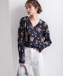 fifth（フィフス）の「Vネック花柄ブラウス（シャツ/ブラウス）」 - WEAR