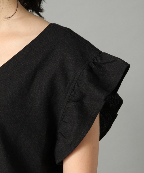 LOWRYS FARM(ローリーズファーム)の「L/Rラッフルフレンチスリーブ 836517(シャツ/ブラウス・レディース・オフホワイト/ブラック/ライトグレー/ベージュ・FREE)」の10枚目の写真