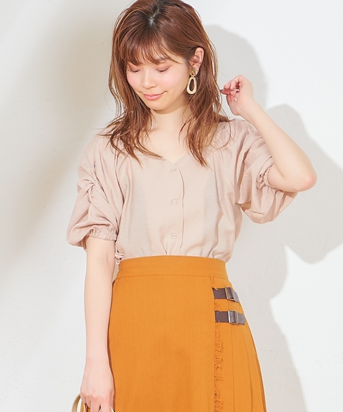 natural couture（ナチュラルクチュール）の「ハートネックボリューム袖ブラウス（シャツ/ブラウス・レディース・ベージュ/アイボリー/ドット/レンガ・FREE）」の2枚目の写真