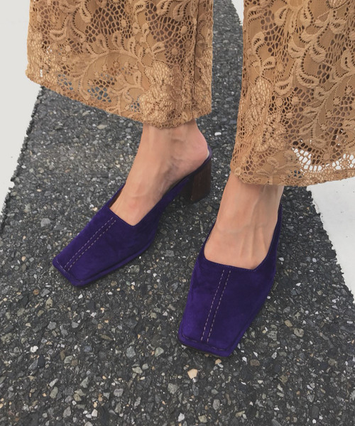 Ameri（アメリ）の「STITCH QUADRANGLE TOE MULE（パンプス