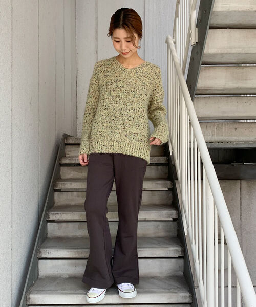 fredy repit（フレディレピ）の「カラーネップモヘヤＶネックプルオーバーニット（ニット/セーター・レディース・オフホワイト/ダークブラウン/イエロー・38）」の15枚目の写真