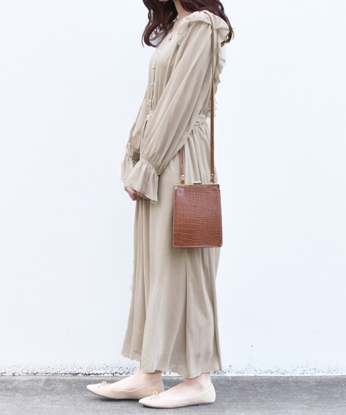 PairPair（ペアペア）の「リボン付フリルワンピース（ワンピース・レディース・ベージュ/ブラック・FREE）」の3枚目の写真