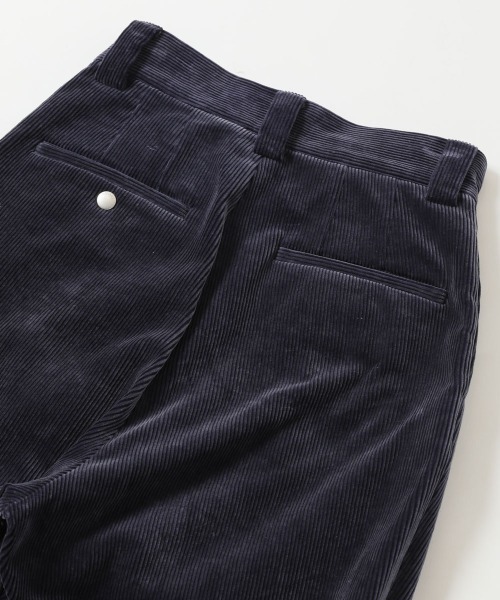 HOLIDAY(ホリデイ)の「CORDUROY TUCK PANTS コーデュロイタックパンツ(その他パンツ・レディース・ベージュ/ネイビー・1/0)」の10枚目の写真