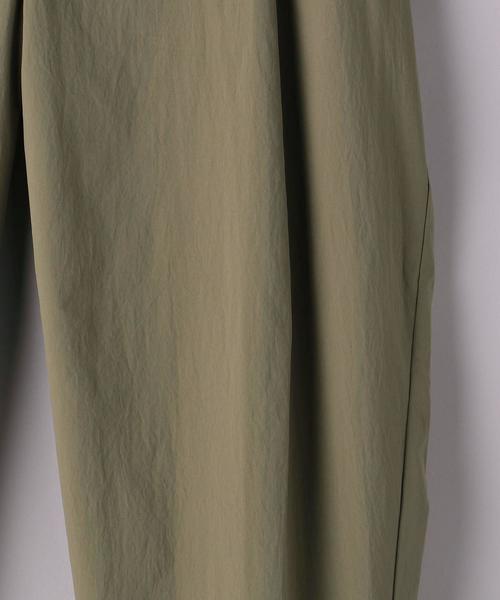 EN ROUTE（アンルート）の「＜EN ROUTE（アンルート）＞ポリエステルタフタ サイドプリーツ １プリーツ（その他パンツ・メンズ・ブラック/オリーブ・2/1/3）」の15枚目の写真