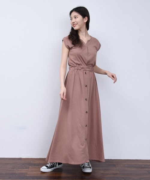 ap retro（アプレトロ）の「キーネックフロントボタンワンピース【ZOZO限定アイテム】（ワンピース・レディース・ブラック/ベージュ/モカ・FREE）」の3枚目の写真