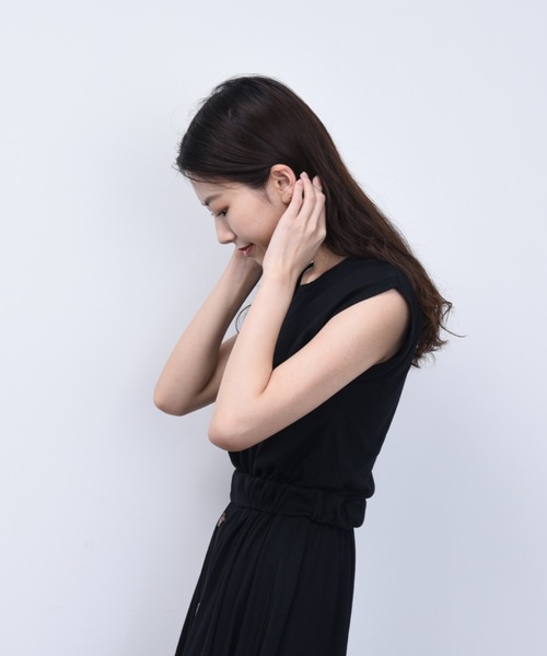 ap retro（アプレトロ）の「キーネックフロントボタンワンピース【ZOZO限定アイテム】（ワンピース・レディース・ブラック/ベージュ/モカ・FREE）」の12枚目の写真