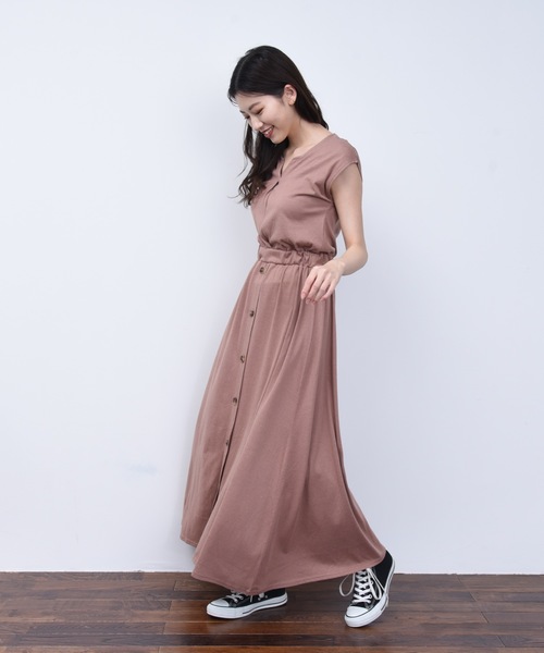 ap retro（アプレトロ）の「キーネックフロントボタンワンピース【ZOZO限定アイテム】（ワンピース・レディース・ブラック/ベージュ/モカ・FREE）」の19枚目の写真