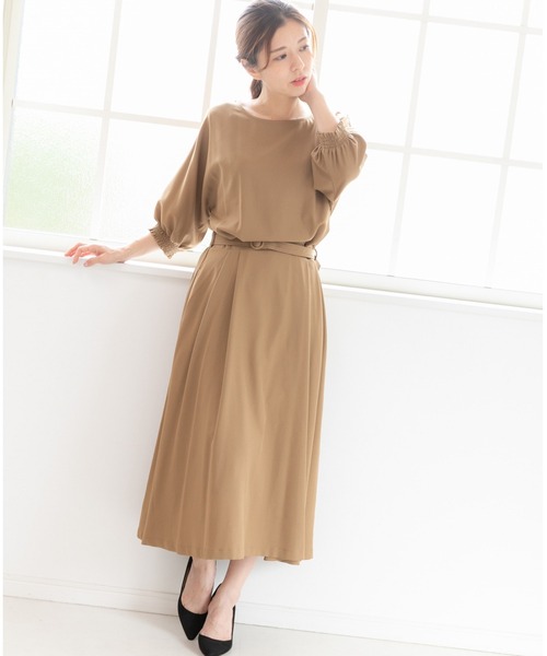 バックシャン 後ろボタン ワンピース