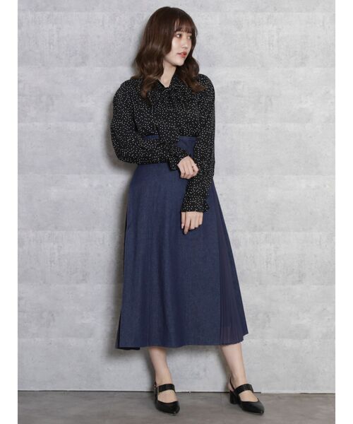 dazzlin(ダズリン)の「アソートボウタイブラウス(シャツ/ブラウス・レディース・オフホワイト/ブラック/ブラウン・FREE)」の4枚目の写真