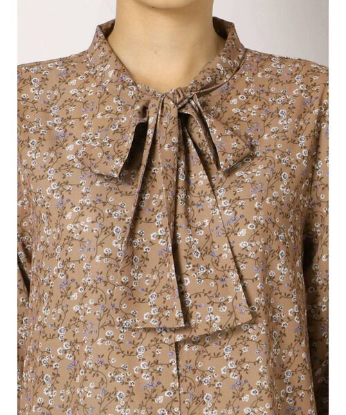 dazzlin(ダズリン)の「アソートボウタイブラウス(シャツ/ブラウス・レディース・オフホワイト/ブラック/ブラウン・FREE)」の10枚目の写真