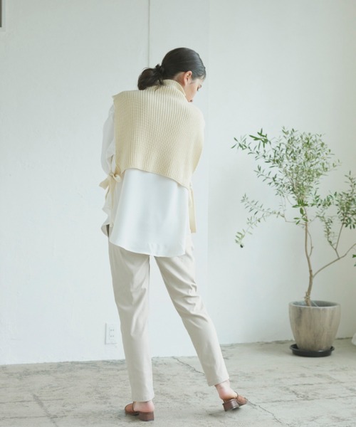 LIPSTAR（リップスター）の「【セット商品】タートルネックベスト&ボリュームブラウス（ニット/セーター・レディース・オフホワイト/ブラック/ベージュ・M）」の18枚目の写真