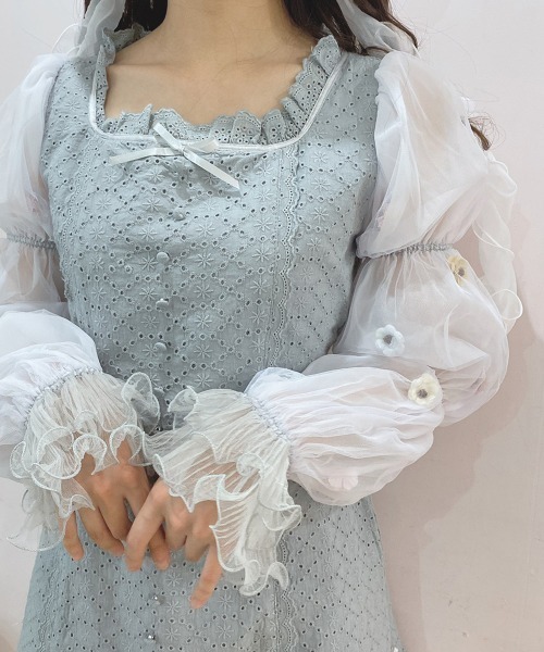 Swankiss（スワンキス）の「TS spirale de fleurs O/P
