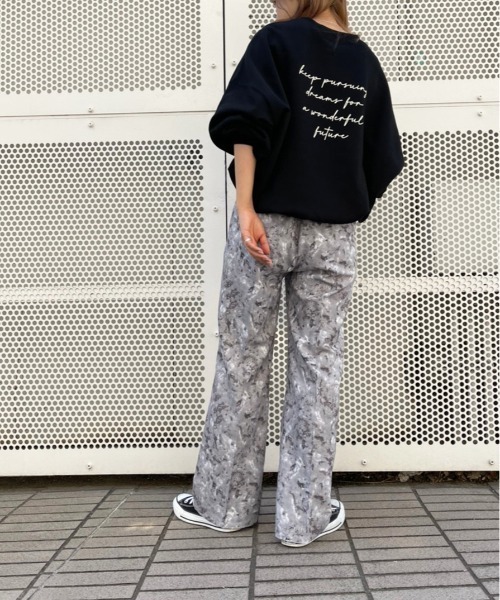 apres jour mignon(アプレジュールミニョン)の「アソート袖ボリューム裏毛スウェット3【ZOZOTOWN限定アイテム】(スウェット・レディース・パープル/ブラック系その他2/その他/アイボリー/オフホワイト/グリーン/ブラック系その他/ダークブルー/ブラック/クリーム・フリー/X-LARGE)」の14枚目の写真