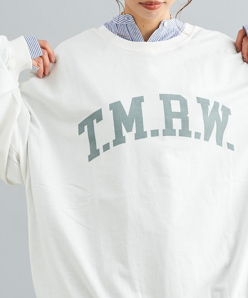 DouDou（ドゥドゥ）の「TMRW ミニ裏毛ロゴスウェット（Tシャツ/カットソー・レディース・ホワイト/チャコールグレー/ライトグレー・FREE）」の2枚目の写真