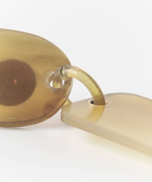 KBF（ケイビーエフ）の「バッファローホーンピアス∴（ピアス（両耳用）・レディース・ブラック/ブラウン・ONE）」の5枚目の写真