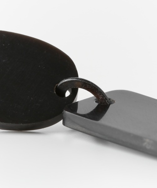 KBF（ケイビーエフ）の「バッファローホーンピアス∴（ピアス（両耳用）・レディース・ブラック/ブラウン・ONE）」の6枚目の写真