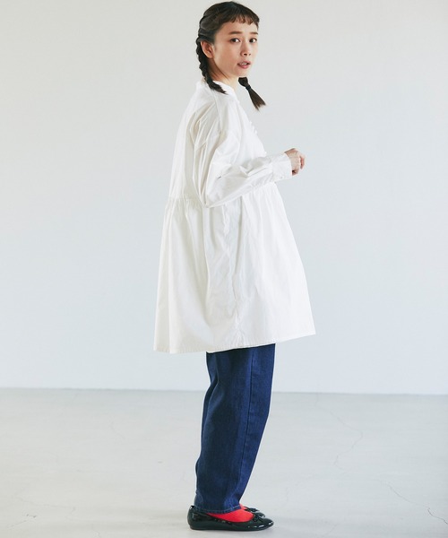 and R（アンドアール）の「マオカラーチュニック（チュニック・レディース・ホワイト・FREE）」の5枚目の写真