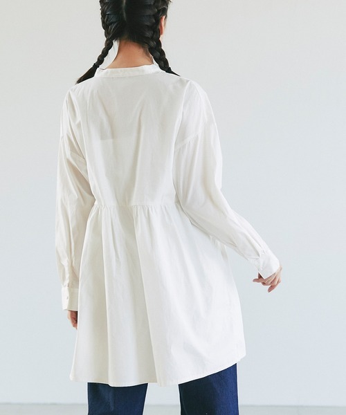 and R（アンドアール）の「マオカラーチュニック（チュニック・レディース・ホワイト・FREE）」の4枚目の写真