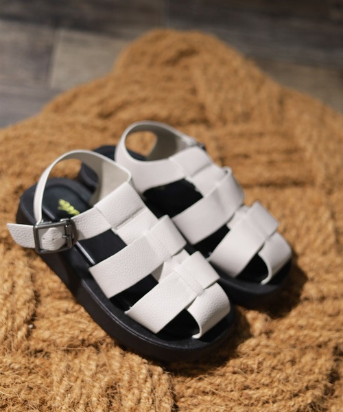 SESTO（セスト）の「ボリュームソールグルカサンダル（サンダル・レディース・ホワイト/ブラック・LL/3L/S/M/L）」の8枚目の写真