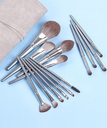 LA VORAGINE（ラ ヴォラジネ）の「ポーチ付き　メイクブラシ 14本セット（メイクブラシ）」