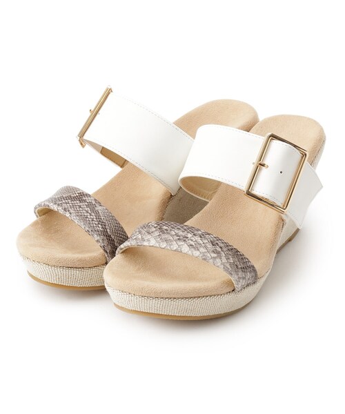 DRESKIP（ドレスキップ）の「◆バックルデザインまが～るサンダル（サンダル・レディース・ブラック/ブラウン系/アイボリー系・35/45/25）」の3枚目の写真