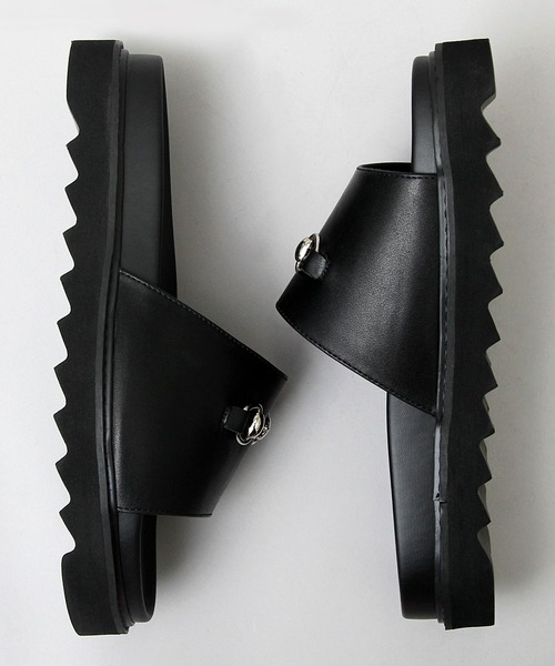 glabella（グラベラ）の「シャークソール ビット スライドサンダル / プラットフォーム フェイクレザーサンダル（サンダル・メンズ・ブラック・S/M/L）」の6枚目の写真