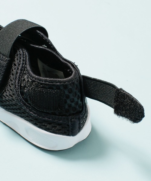 NIKE(ナイキ)の「NIKE/リトルリフト ベビースニーカー TD(スニーカー・キッズ・ブラック/ホワイト・13/14/15 /16)」の10枚目の写真