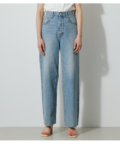 AZUL by moussy（アズールバイマウジー）の「HIGH WAIST DENIM WIDE /ハイウエストデニムワイド（デニムパンツ・レディース・オフホワイト/ライトベージュ/ライトブルー/ワンウォッシュ・X-SMALL/SMALL/LARGE/MEDIUM）」の3枚目の写真