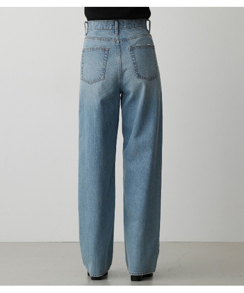 AZUL by moussy（アズールバイマウジー）の「HIGH WAIST DENIM WIDE /ハイウエストデニムワイド（デニムパンツ・レディース・オフホワイト/ライトベージュ/ライトブルー/ワンウォッシュ・X-SMALL/SMALL/LARGE/MEDIUM）」の17枚目の写真