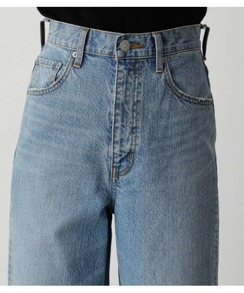 AZUL by moussy（アズールバイマウジー）の「HIGH WAIST DENIM WIDE /ハイウエストデニムワイド（デニムパンツ・レディース・オフホワイト/ライトベージュ/ライトブルー/ワンウォッシュ・X-SMALL/SMALL/LARGE/MEDIUM）」の16枚目の写真