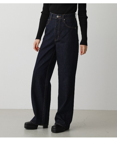 AZUL by moussy（アズールバイマウジー）の「HIGH WAIST DENIM WIDE /ハイウエストデニムワイド（デニムパンツ・レディース・オフホワイト/ライトベージュ/ライトブルー/ワンウォッシュ・X-SMALL/SMALL/LARGE/MEDIUM）」の13枚目の写真
