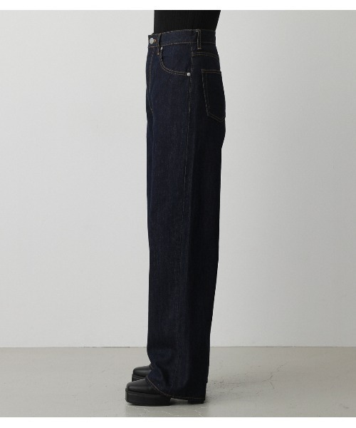 AZUL by moussy（アズールバイマウジー）の「HIGH WAIST DENIM WIDE /ハイウエストデニムワイド（デニムパンツ・レディース・オフホワイト/ライトベージュ/ライトブルー/ワンウォッシュ・X-SMALL/SMALL/LARGE/MEDIUM）」の7枚目の写真