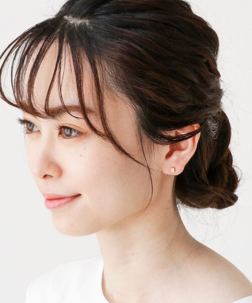COCOSHNIK(ココシュニック)の「K18レクタングル スタッドピアス(ピアス(両耳用)・レディース・ホワイト系その他7・00)」の8枚目の写真