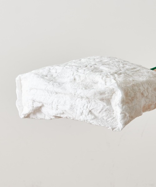 BEARDSLEY（ビアズリー）の「洗えるから白も気軽に使える　デニム刺繍バッグ（トートバッグ・レディース・インディゴブルー/ホワイト・FREE）」の13枚目の写真