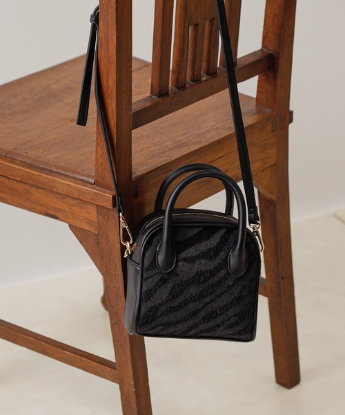 COLONY 2139（コロニートゥーワンスリーナイン）の「スクエアミニボストンバッグ/ショルダーバッグ（ボストンバッグ・レディース・ブラック/アイボリー/レオパード/ゼブラ・FREE）」の9枚目の写真