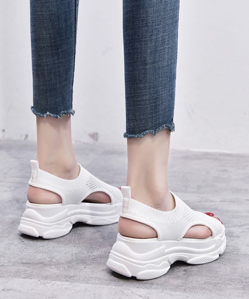 Lace Ladies（レースレディース）の「メッシュ厚底スポーツサンダル（サンダル・レディース・ベージュ/ホワイト/ブラック/ブラック系2・22.5/25/23/24.5/23.5/24）」の21枚目の写真