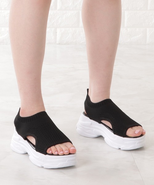 Lace Ladies（レースレディース）の「メッシュ厚底スポーツサンダル（サンダル・レディース・ベージュ/ホワイト/ブラック/ブラック系2・22.5/25/23/24.5/23.5/24）」の7枚目の写真