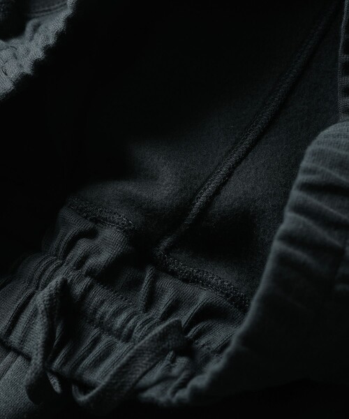 FREAK'S STORE（フリークスストア）の「WEB限定 BEN DAVIS×FREAK'S STORE/ベンデイビス 別注 カレッジデザイン スウェットパンツ/セットアップ対応（スウェットパンツ・メンズ・ブラック/ライトグレー/ネイビー/グリーン・MEDIUM/LARGE/X-LARGE/SMALL）」の8枚目の写真