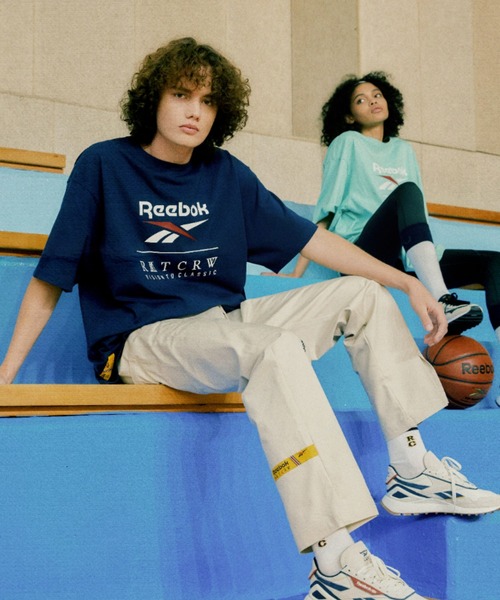 Reebok(リーボック)の「ロマンティッククラウン ショートスリーブ Tシャツ / Romantic Crown Short Sleeve T-Shirt(Tシャツ/カットソー・メンズ・ホワイト/ネイビー/ミント・LARGE/X-LARGE/XX-LARGE/MEDIUM/SMALL/X-SMALL/XXX-LARGE)」の4枚目の写真