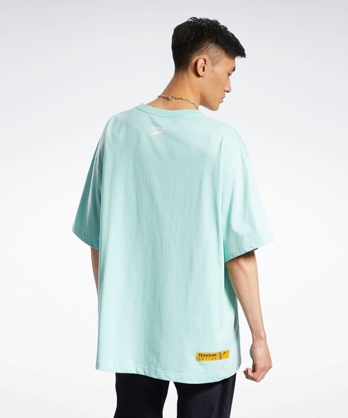 Reebok(リーボック)の「ロマンティッククラウン ショートスリーブ Tシャツ / Romantic Crown Short Sleeve T-Shirt(Tシャツ/カットソー・メンズ・ホワイト/ネイビー/ミント・LARGE/X-LARGE/XX-LARGE/MEDIUM/SMALL/X-SMALL/XXX-LARGE)」の5枚目の写真