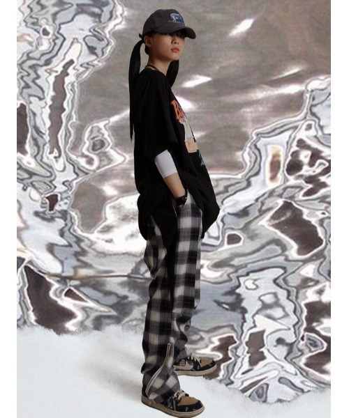 SUNDAYOFFCLUB（サンデイオフクラブ）の「【SUNDAY OFF CLUB】Bloodthirster T-Shirt（Tシャツ/カットソー・メンズ・ホワイト/ブラック・M/L）」の8枚目の写真