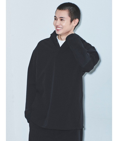 COTORICA（コトリカ）の「エルボーパッチナイロンパーカー（Tシャツ/カットソー・メンズ・オリーブ/ブラック・MEDIUM/LARGE）」の5枚目の写真
