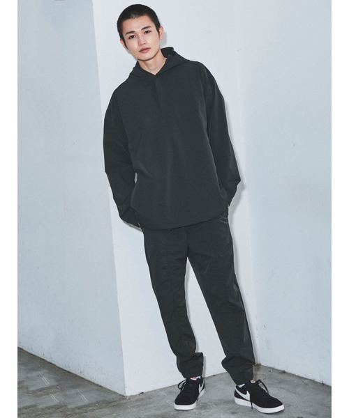 COTORICA（コトリカ）の「エルボーパッチナイロンパーカー（Tシャツ/カットソー・メンズ・オリーブ/ブラック・MEDIUM/LARGE）」の11枚目の写真