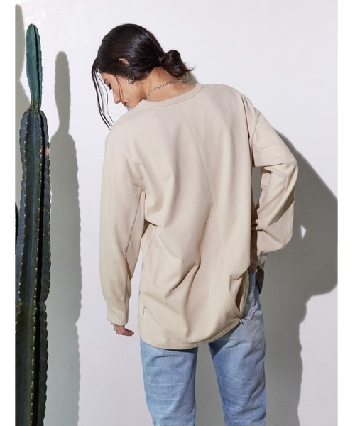 ALEXIA STAM（アリシアスタン）の「Back Zip Long Sleeve Tee/バックジップロングスリーブティー（Tシャツ/カットソー・レディース・チャコールグレー/モカ/グレイッシュベージュ・FREE）」の12枚目の写真