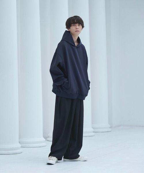 neez.(ニーズ)の「スムースドレープルーズフーディ(パーカー・メンズ・ホワイト/ブラック/ネイビー/モカ・SMALL/MEDIUM/LARGE)」の14枚目の写真