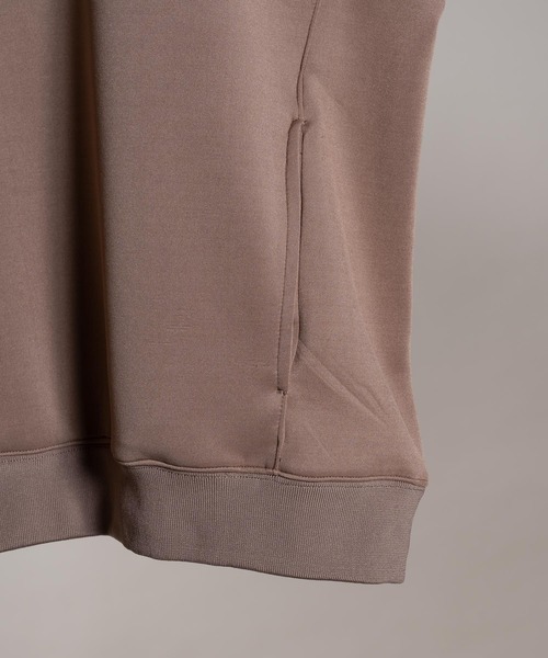 neez.(ニーズ)の「スムースドレープルーズフーディ(パーカー・メンズ・ホワイト/ブラック/ネイビー/モカ・SMALL/MEDIUM/LARGE)」の20枚目の写真
