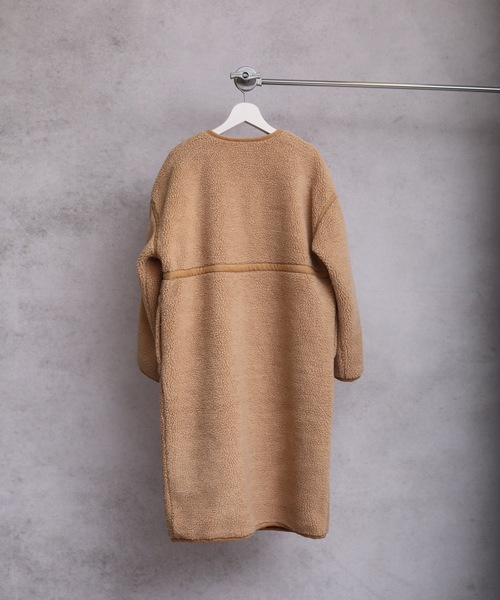 ap retro（アプレトロ）の「ロングボアリバーシブルコート（ノーカラーコート・レディース・ベージュ/アイボリー/モカ・FREE）」の11枚目の写真